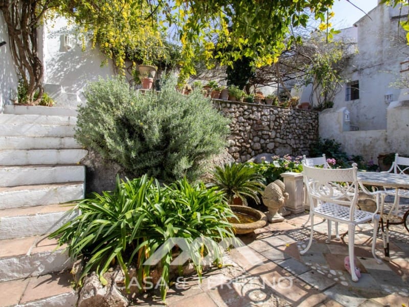 3 bedroom Finca/Country House for sale in Comares with pool - € 499,000 (Ref: 9659315)