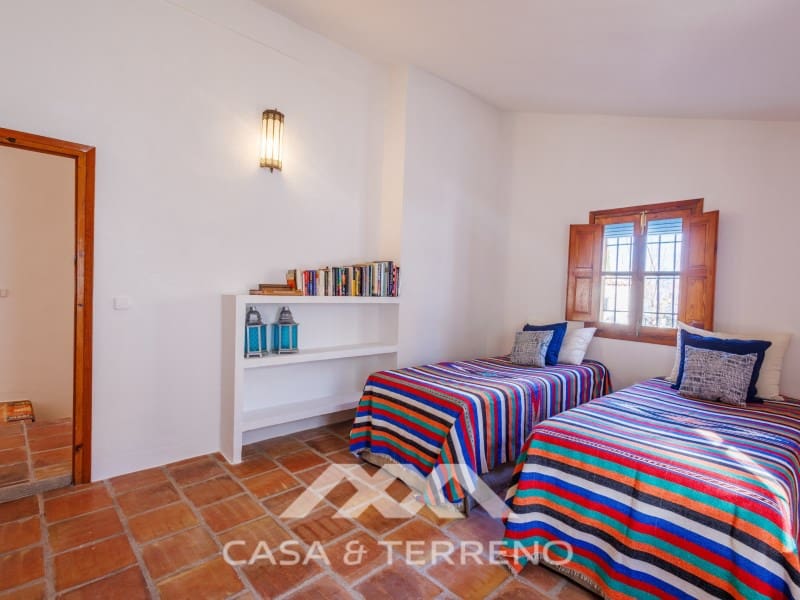 Chalet de 3 habitaciones en Comares en venta - 350.000 € (Ref: 9659316)