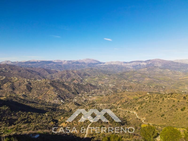 Chalet de 3 habitaciones en Comares en venta - 350.000 € (Ref: 9659316)