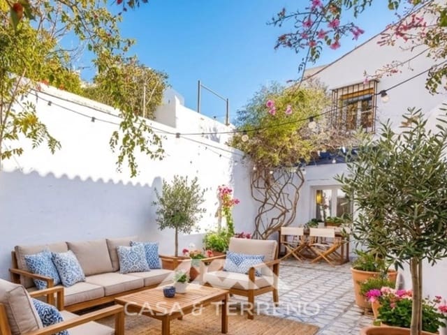 2 chambre Villa/Maison Semi-Mitoyenne à vendre à Comares avec piscine - 299 000 € (Ref: 9659316)