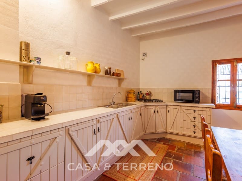 2 bedroom Semi-detached Villa for sale in Comares with pool - € 299,000 (Ref: 9659316)
