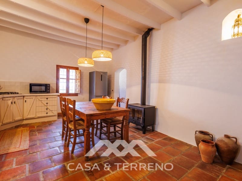 2 bedroom Semi-detached Villa for sale in Comares with pool - € 299,000 (Ref: 9659316)