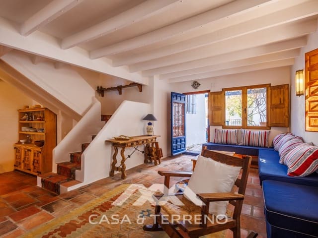 2 chambre Villa/Maison Semi-Mitoyenne à vendre à Comares avec piscine - 299 000 € (Ref: 9659316)