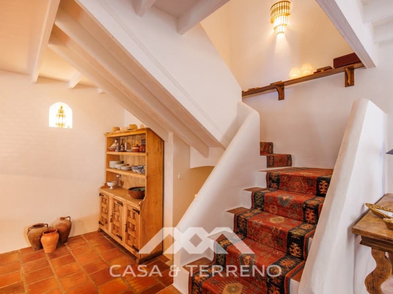 2 bedroom Semi-detached Villa for sale in Comares with pool - € 299,000 (Ref: 9659316)