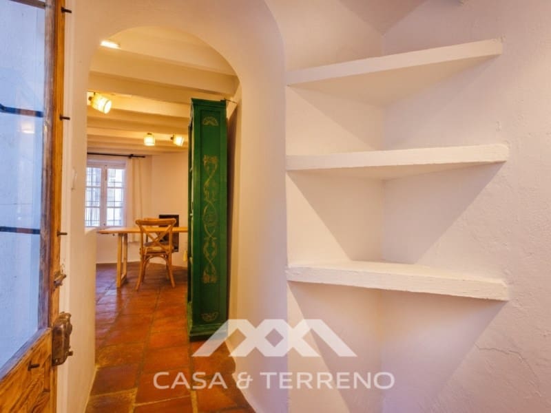 3 slaapkamer Gastenverblijf/B&B te koop in Comares - € 550.000 (Ref: 9661919)