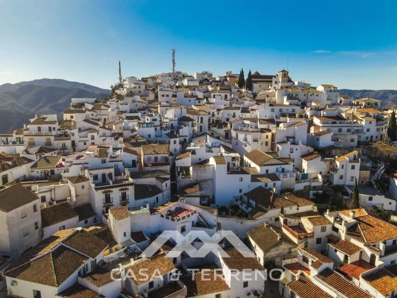 3 slaapkamer Gastenverblijf/B&B te koop in Comares - € 550.000 (Ref: 9661919)