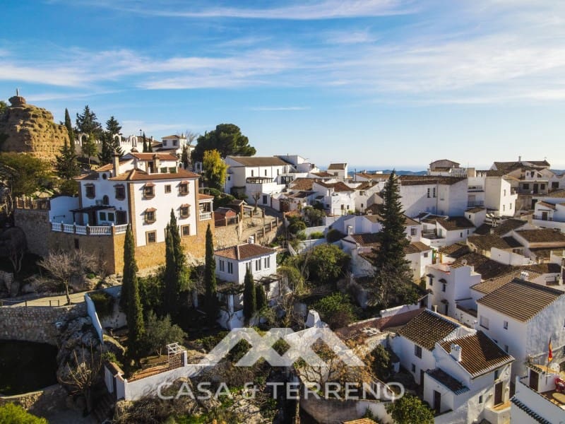 6 slaapkamer Huis te koop in Comares - € 900.000 (Ref: 9661920)