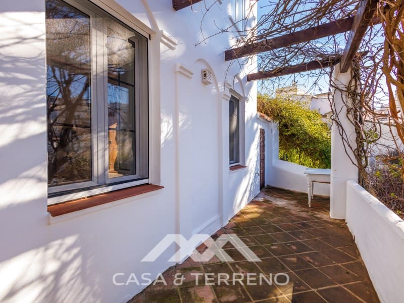 6 slaapkamer Huis te koop in Comares - € 900.000 (Ref: 9661920)