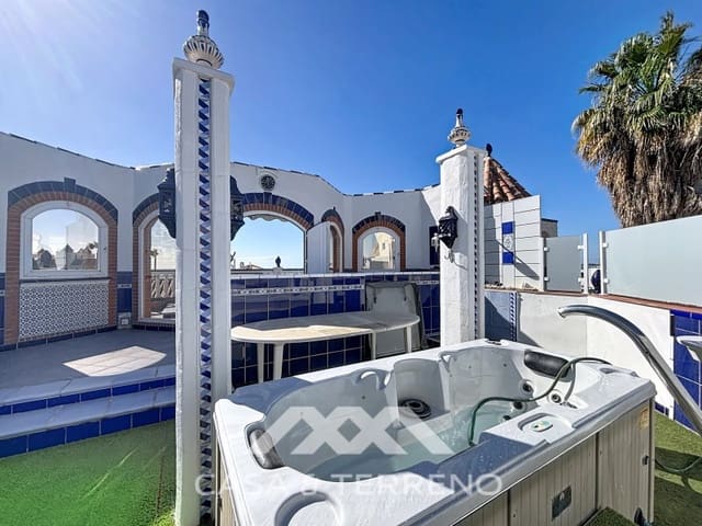 3 soveværelse Villa til salg i Mezquitilla, Vélez-Málaga med swimmingpool garage - € 495.000 (Ref: 9666391)