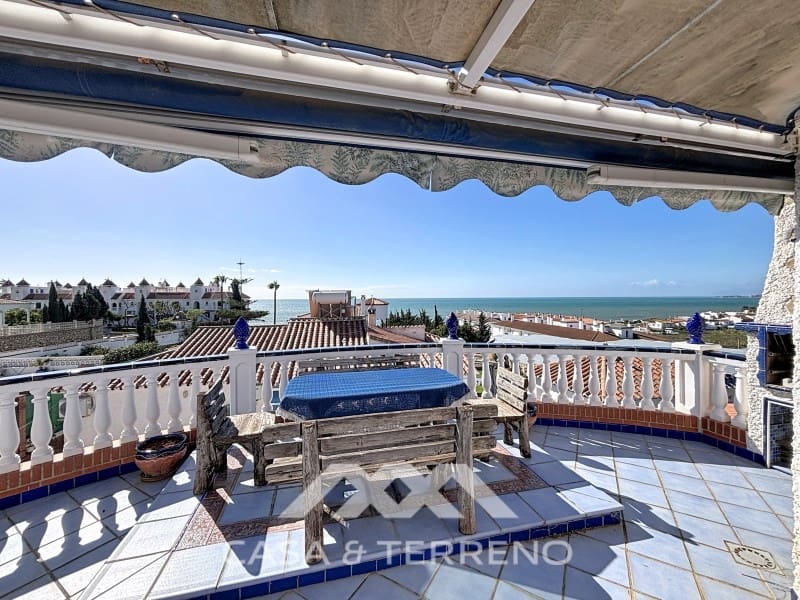 3 Zimmer Villa zu verkaufen in Mezquitilla mit Pool Garage - 495.000 € (Ref: 9666391)