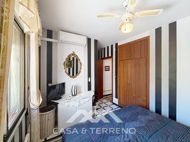 3 Zimmer Villa zu verkaufen in Mezquitilla mit Pool Garage - 495.000 € (Ref: 9666391)