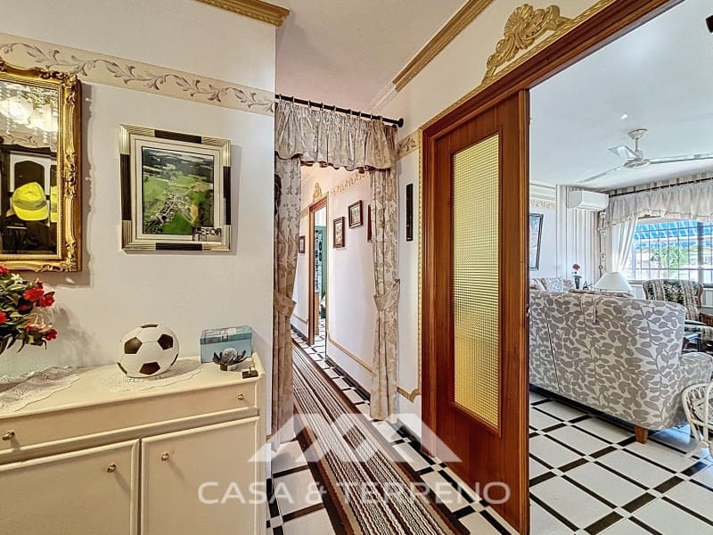 3 Zimmer Villa zu verkaufen in Mezquitilla mit Pool Garage - 495.000 € (Ref: 9666391)