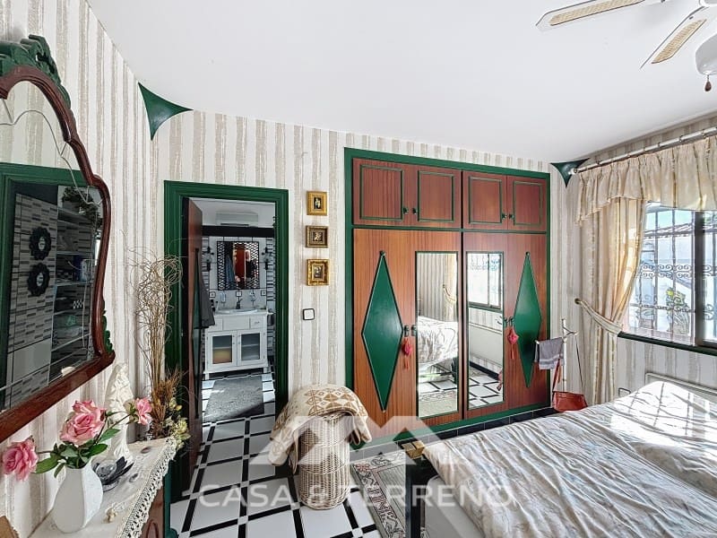 3 Zimmer Villa zu verkaufen in Mezquitilla mit Pool Garage - 495.000 € (Ref: 9666391)