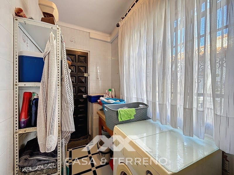 3 Zimmer Villa zu verkaufen in Mezquitilla mit Pool Garage - 495.000 € (Ref: 9666391)