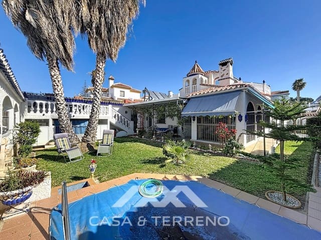 3 soveværelse Villa til salg i Mezquitilla, Vélez-Málaga med swimmingpool garage - € 495.000 (Ref: 9666391)