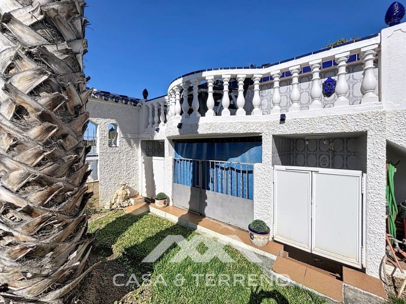 3 Zimmer Villa zu verkaufen in Mezquitilla mit Pool Garage - 495.000 € (Ref: 9666391)