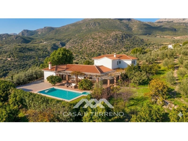 6 slaapkamer Villa te koop in Periana met zwembad - € 595.000 (Ref: 9670376)