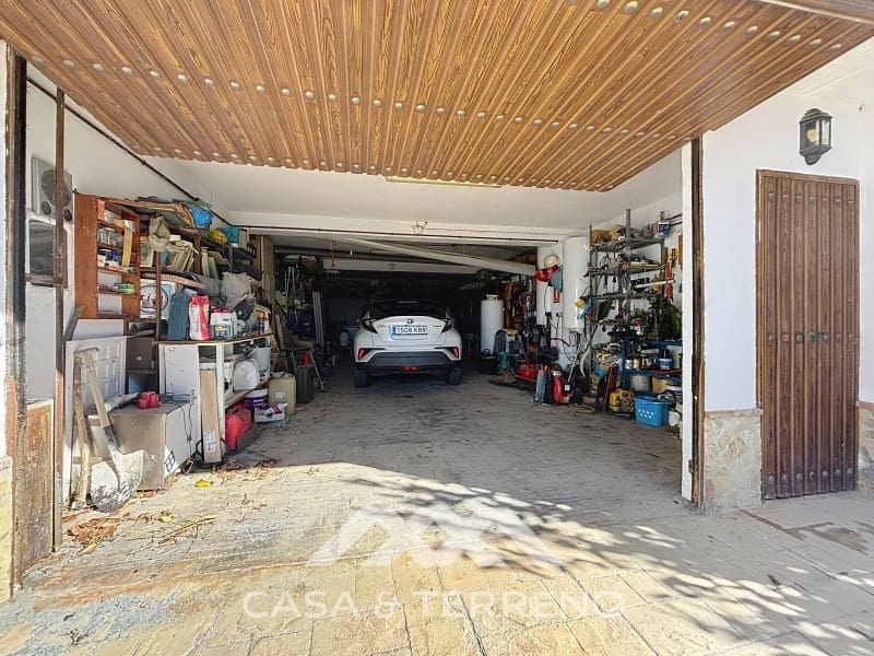 6 slaapkamer Villa te koop in Periana met zwembad - € 595.000 (Ref: 9670376)