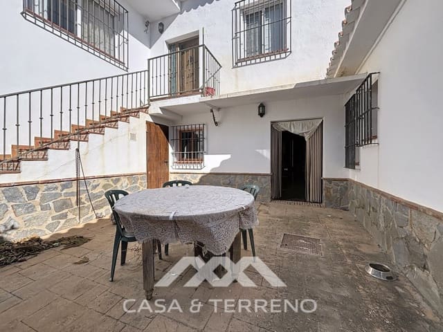 6 bedroom Villa for sale in Periana with pool - € 595,000 (Ref: 9670376)