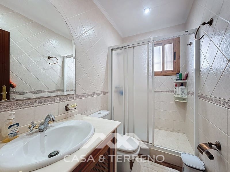 6 slaapkamer Villa te koop in Periana met zwembad - € 595.000 (Ref: 9670376)