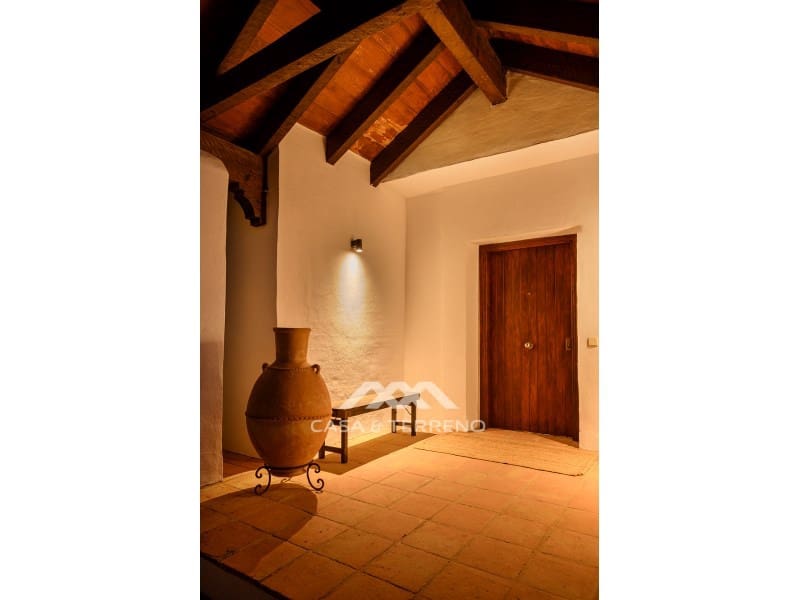 4 soveværelse Villa til salg i Buenas Noches med swimmingpool garage - € 1.995.000 (Ref: 9690526)