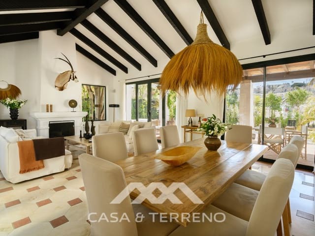 4 soveværelse Villa til salg i Buenas Noches, Estepona med swimmingpool garage - € 1.995.000 (Ref: 9690526)