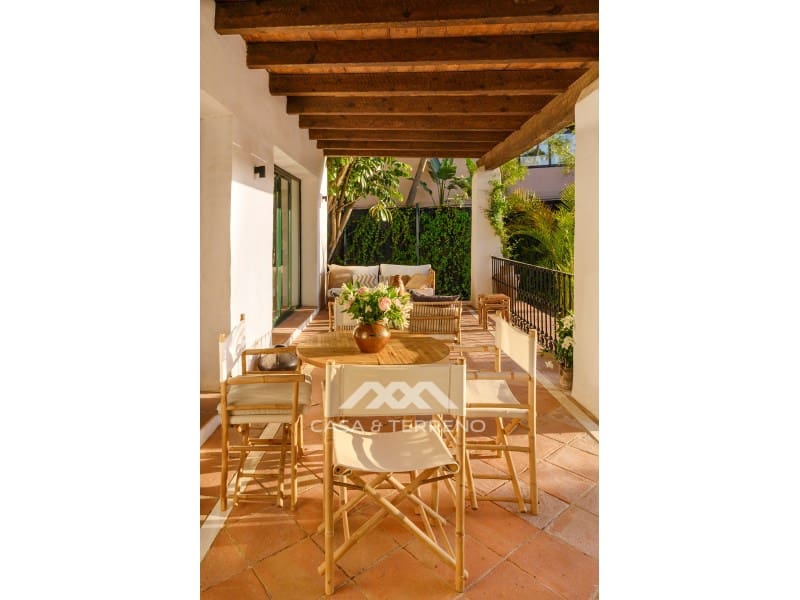 4 soveværelse Villa til salg i Buenas Noches med swimmingpool garage - € 1.995.000 (Ref: 9690526)