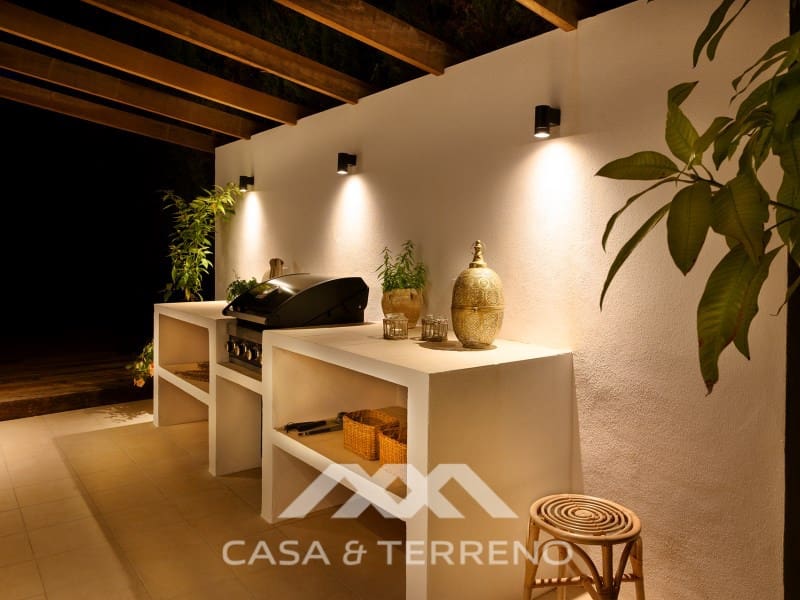 4 soveværelse Villa til salg i Buenas Noches med swimmingpool garage - € 1.995.000 (Ref: 9690526)