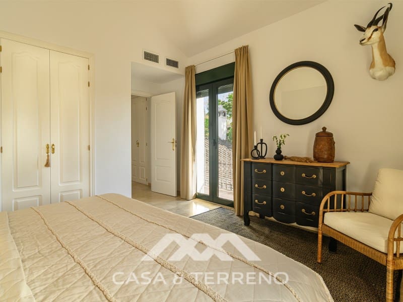 4 soveværelse Villa til salg i Buenas Noches med swimmingpool garage - € 1.995.000 (Ref: 9690526)