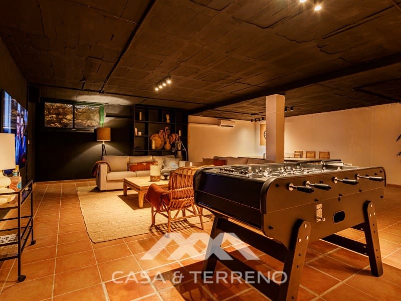 4 soveværelse Villa til salg i Buenas Noches med swimmingpool garage - € 1.995.000 (Ref: 9690526)