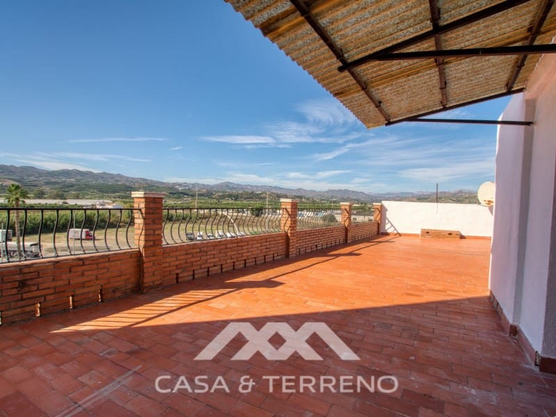 Commerciale in vendita in Velez-Malaga con garage - 850.000 € (Rif: 9690529)