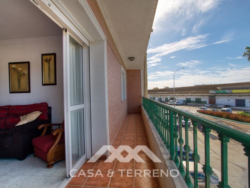 Commerciale in vendita in Velez-Malaga con garage - 850.000 € (Rif: 9690529)