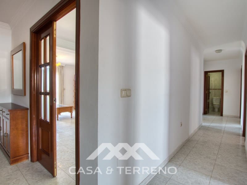 Commerciale in vendita in Velez-Malaga con garage - 850.000 € (Rif: 9690529)