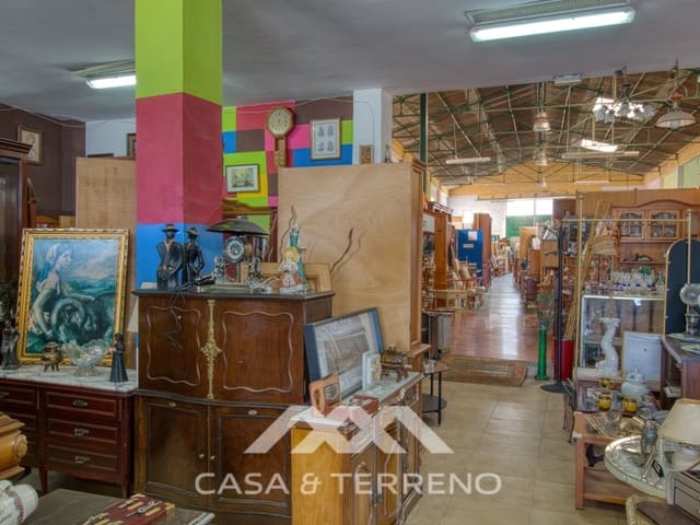 Commerciale in vendita in Vélez-Málaga con garage - 850.000 € (Rif: 9690529)