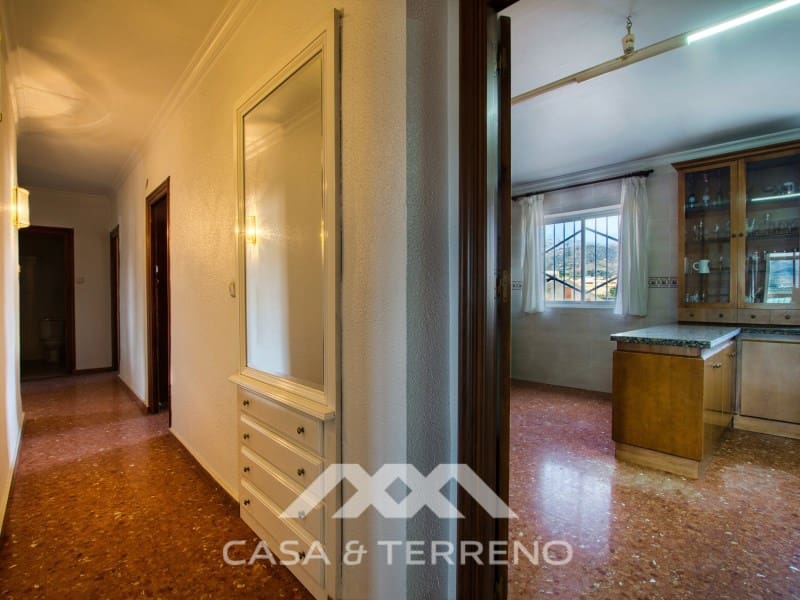 Commerciale in vendita in Velez-Malaga con garage - 850.000 € (Rif: 9690529)