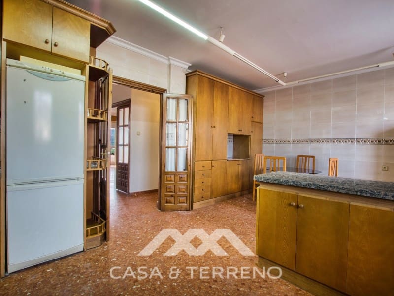 Commerciale in vendita in Velez-Malaga con garage - 850.000 € (Rif: 9690529)