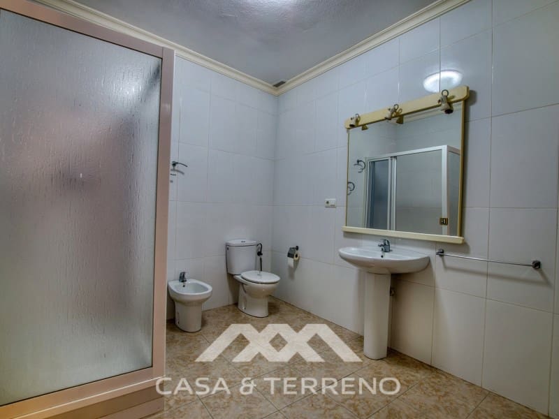 Commerciale in vendita in Velez-Malaga con garage - 850.000 € (Rif: 9690529)