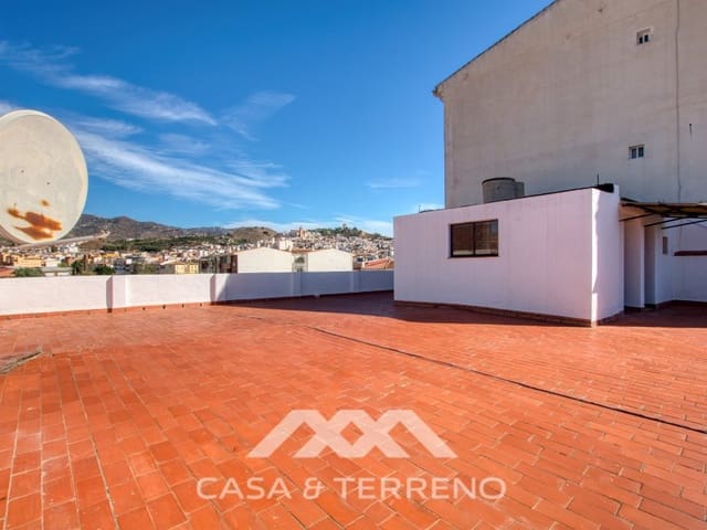 Commerciale in vendita in Vélez-Málaga con garage - 850.000 € (Rif: 9690529)