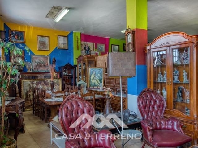 Commerciale in vendita in Vélez-Málaga con garage - 850.000 € (Rif: 9690529)