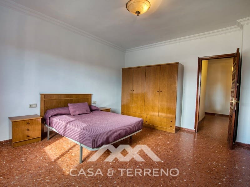 Commerciale in vendita in Velez-Malaga con garage - 850.000 € (Rif: 9690529)