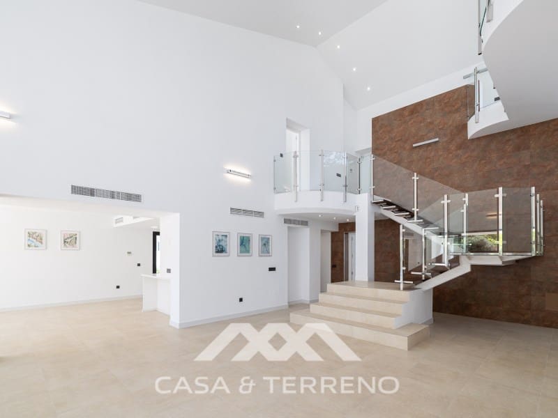 4 quarto Moradia para venda em San Pedro de Alcantara com piscina garagem - 2 495 000 € (Ref: 9695259)