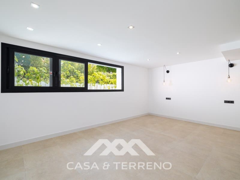 4 quarto Moradia para venda em San Pedro de Alcantara com piscina garagem - 2 495 000 € (Ref: 9695259)