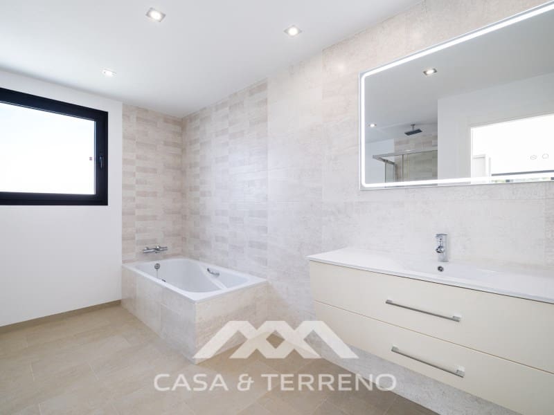 4 quarto Moradia para venda em San Pedro de Alcantara com piscina garagem - 2 495 000 € (Ref: 9695259)
