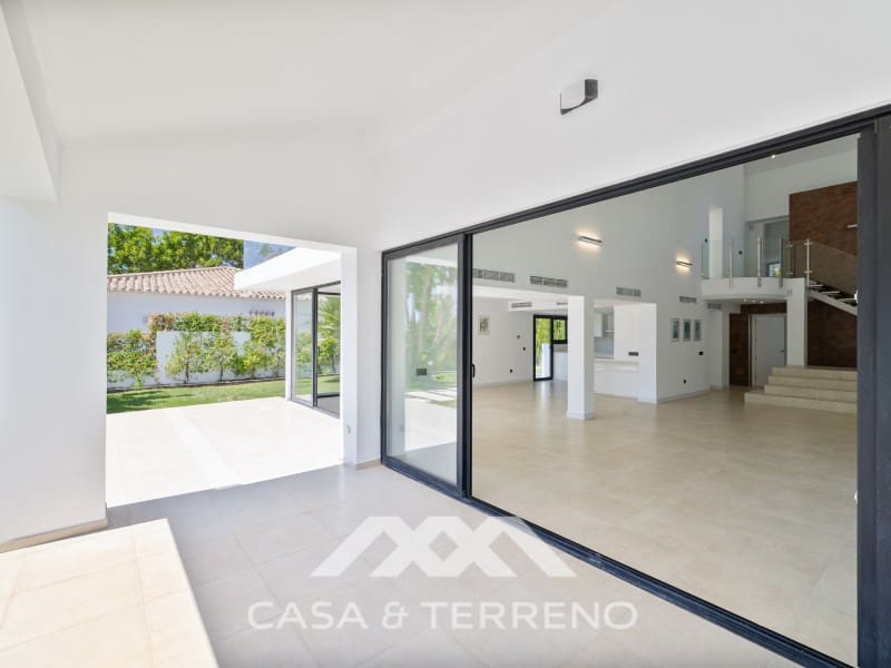 4 quarto Moradia para venda em San Pedro de Alcantara com piscina garagem - 2 495 000 € (Ref: 9695259)