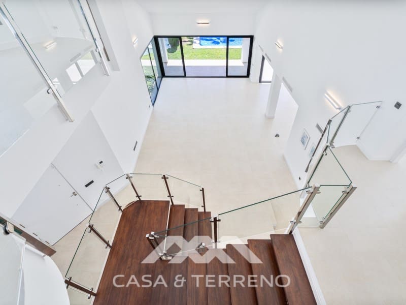 4 quarto Moradia para venda em San Pedro de Alcantara com piscina garagem - 2 495 000 € (Ref: 9695259)