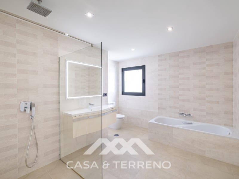 4 quarto Moradia para venda em San Pedro de Alcantara com piscina garagem - 2 495 000 € (Ref: 9695259)