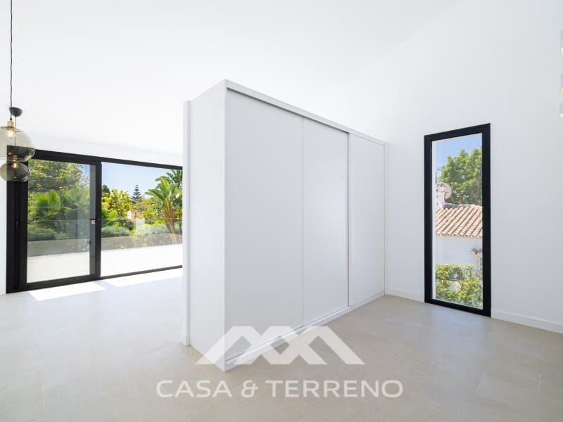 4 quarto Moradia para venda em San Pedro de Alcantara com piscina garagem - 2 495 000 € (Ref: 9695259)