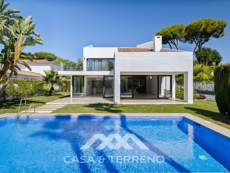 4 quarto Moradia para venda em San Pedro de Alcantara com piscina garagem - 2 495 000 € (Ref: 9695259)