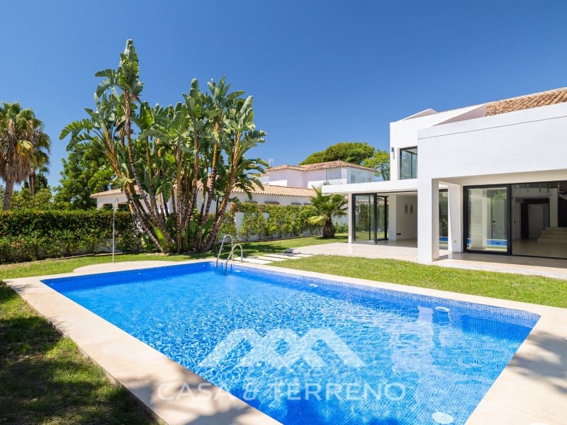 4 quarto Moradia para venda em San Pedro de Alcantara com piscina garagem - 2 495 000 € (Ref: 9695259)