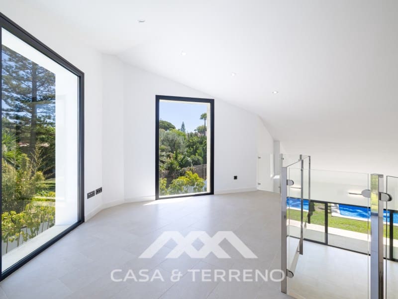 4 quarto Moradia para venda em San Pedro de Alcantara com piscina garagem - 2 495 000 € (Ref: 9695259)